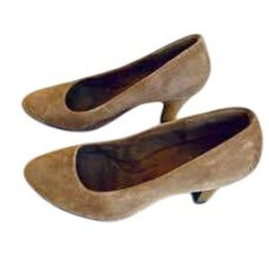 Aerosoles HeelRest‎ Taupe Suede Heels Size 10M